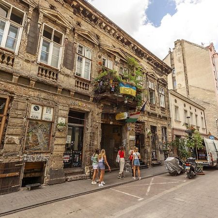 Kazinczy 10 Apartment With 3 Bedrooms Budapeşte Dış mekan fotoğraf