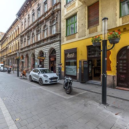 Kazinczy 10 Apartment With 3 Bedrooms Budapeşte Dış mekan fotoğraf