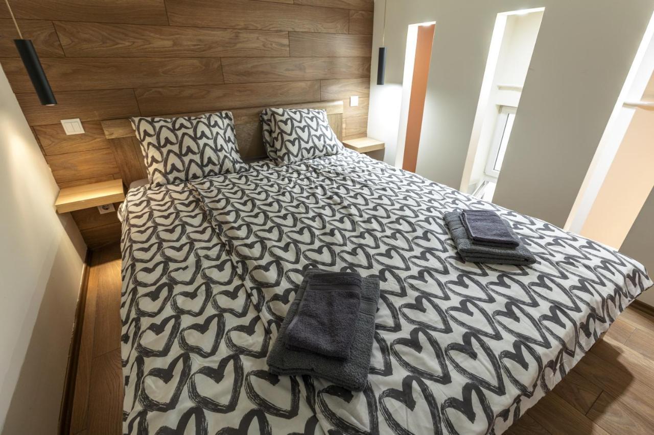 Kazinczy 10 Apartment With 3 Bedrooms Budapeşte Dış mekan fotoğraf